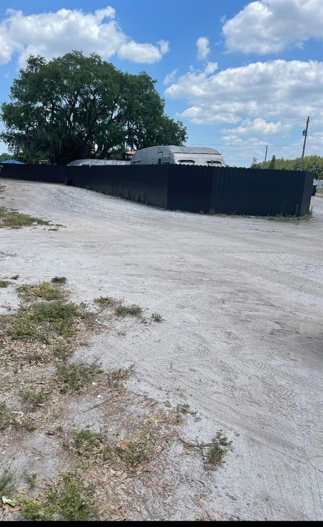 6009 Mckinley Ave, Wimauma, FL 33598 - photo 6