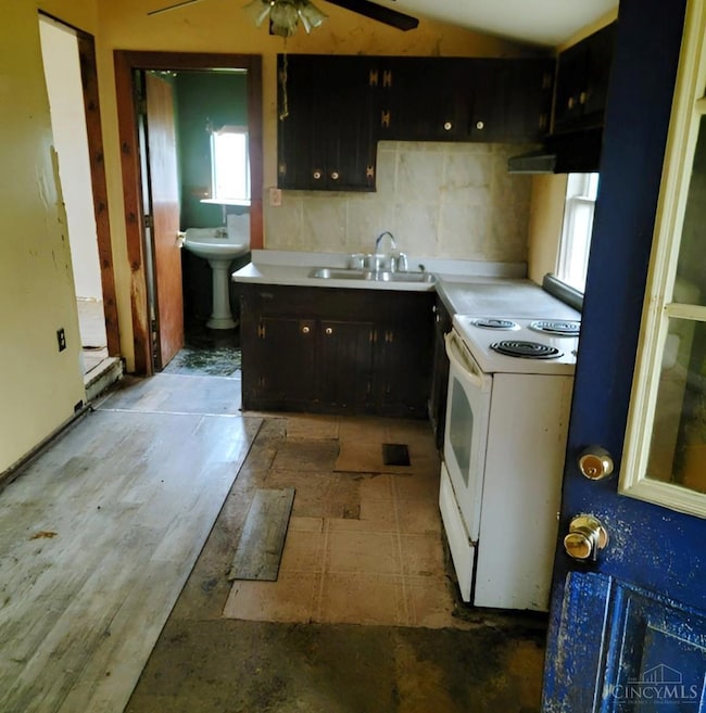 702 Washington St, New Richmond, OH 45157 - photo 4