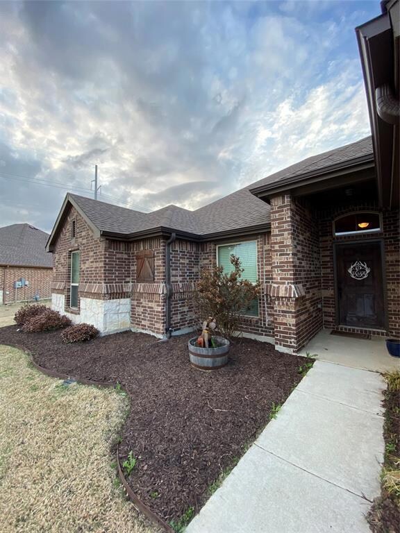 1111 Serendipity Cir, Sanger, TX 76266 - photo 3