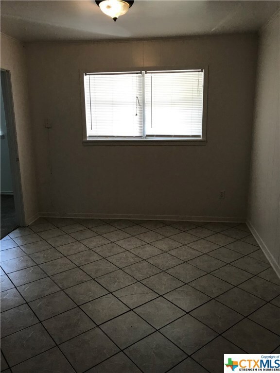 307 Margaret Lee St, Copperas Cove, TX 76522 - photo 3