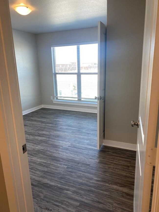 1312 E 96th St, Odessa, TX 79765 - photo 2