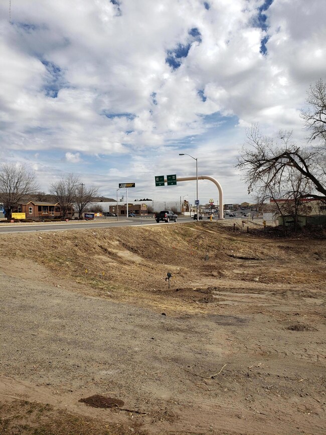 1709 W Main St, Farmington, NM 87401 - photo 3