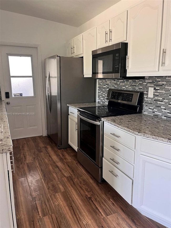 1321 NE 43rd Ct, Pompano Beach, FL 33064 - photo 6