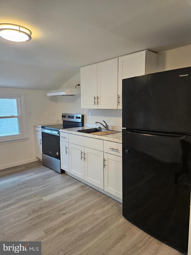 1623 2ND FLOOR S Delaware St, Paulsboro, NJ 08066 - photo 3