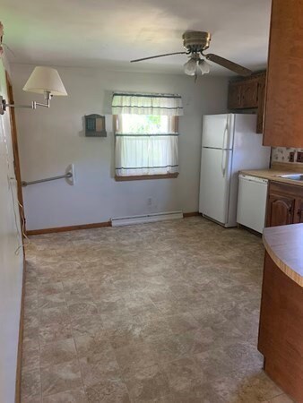 9 Helm St, South Hadley, MA 01075 - photo 4