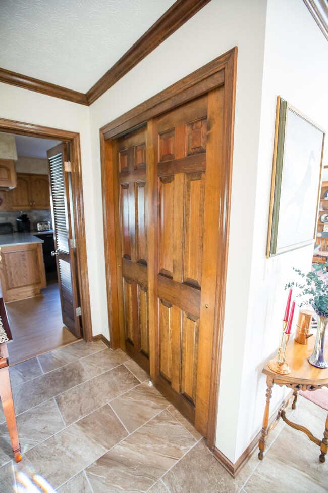 1648 Scottsdale Ave, Columbus, OH 43235 - photo 5