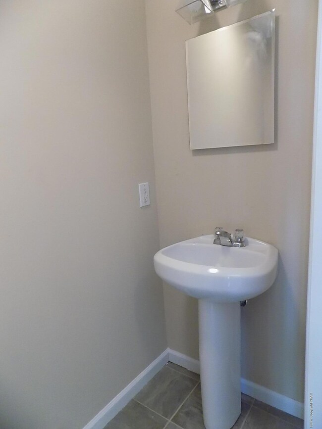 104 Quarry Ln, Tafton, PA 18464 - photo 7