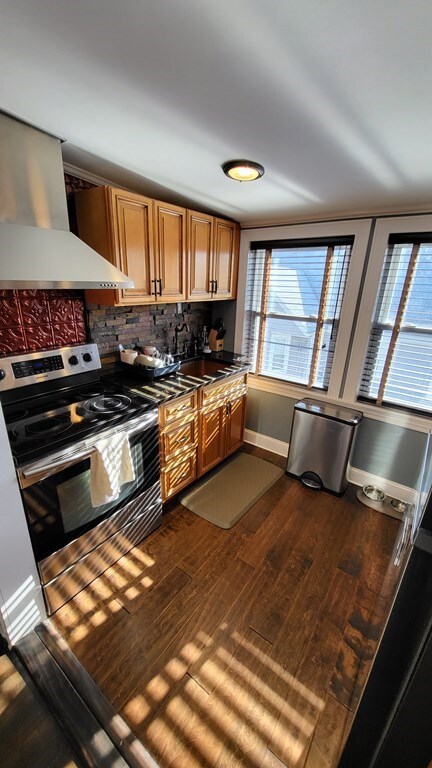 538 Main St unit 3, Stoneham, MA 02180 - photo 4