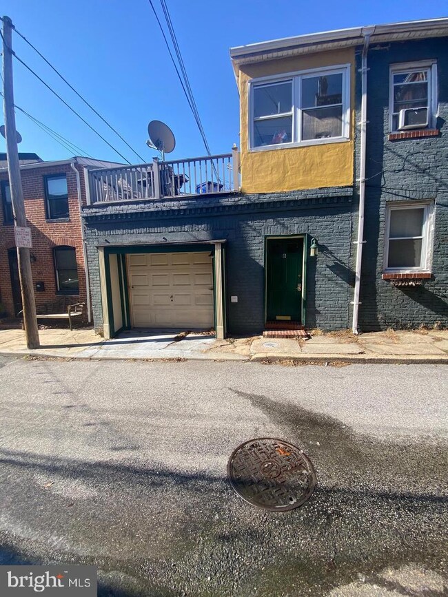 1917 Gough St unit 2B, Baltimore, MD 21231 - photo 2