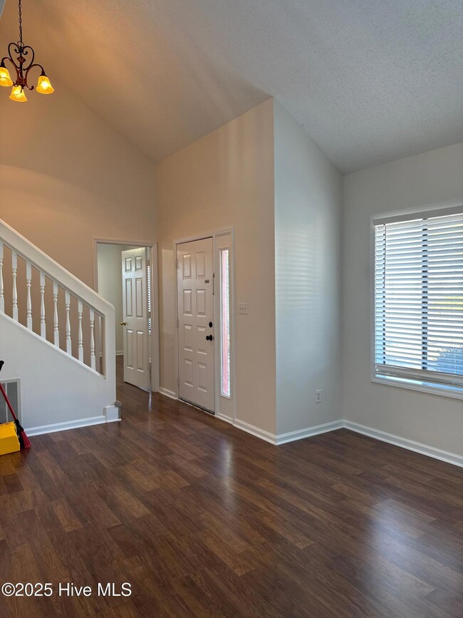 100 Marlene Dr, Jacksonville, NC 28546 - photo 3