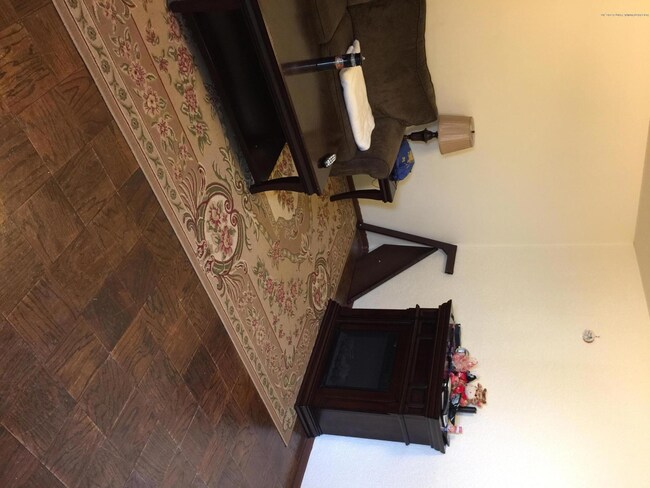 158 Sinclair Ave unit 1, Staten Island, NY 10312 - photo 3