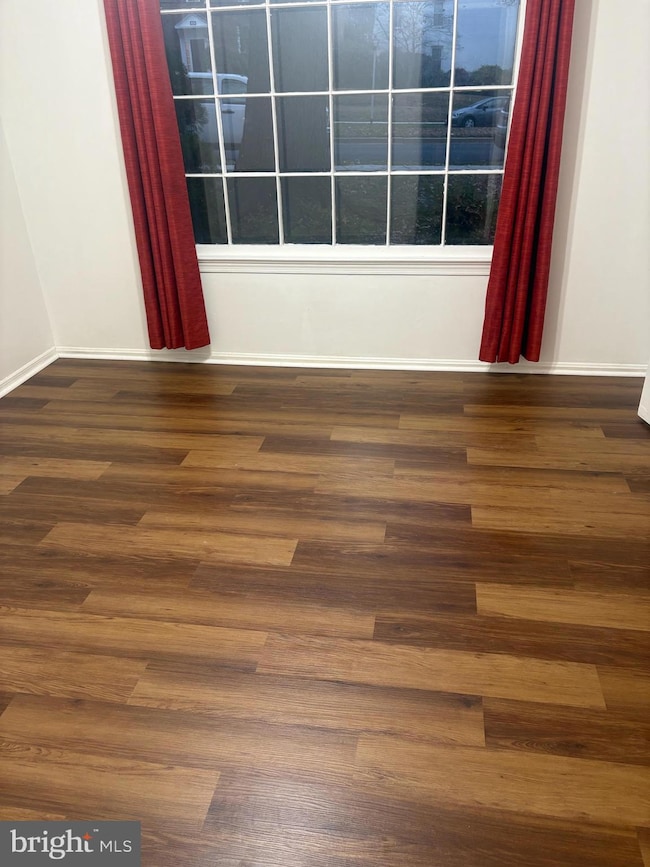 656 Azalea Dr unit 4-656, Rockville, MD 20850 - photo 2