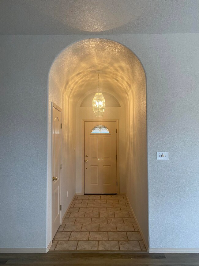 1021 Mimosa Ave, Alamogordo, NM 88310 - photo 4