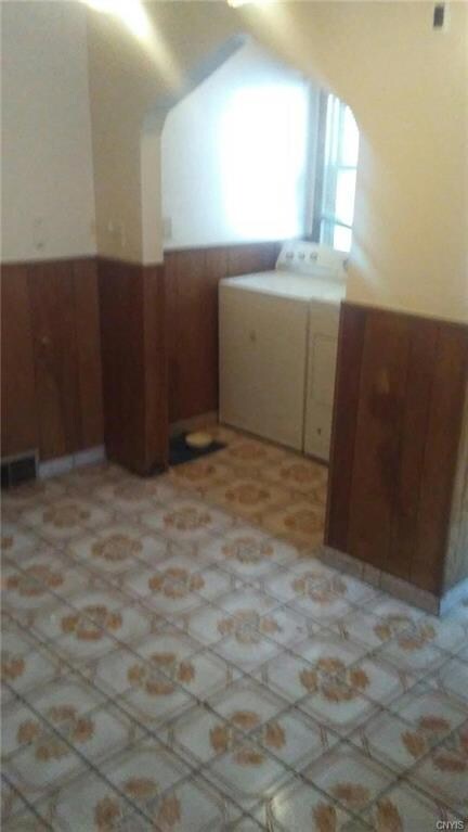 Bottom Unit Laundry