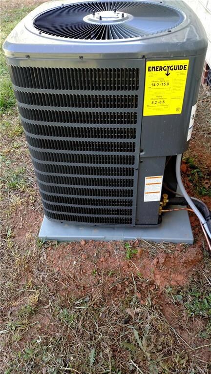 109 Brookhollow Dr, Statesville, NC 28625 - photo 3