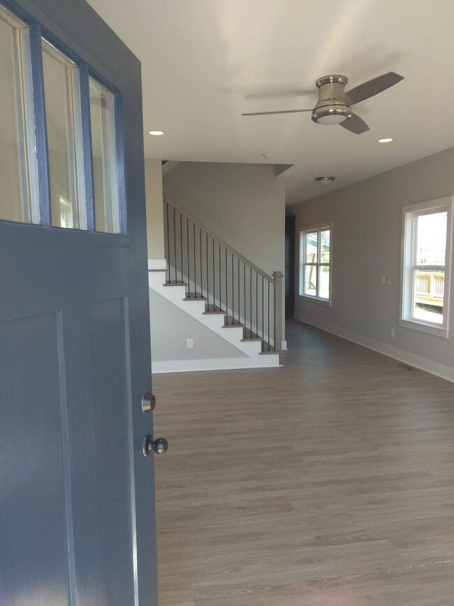 398 Parkside Cir, Lebanon, TN 37087 - photo 2