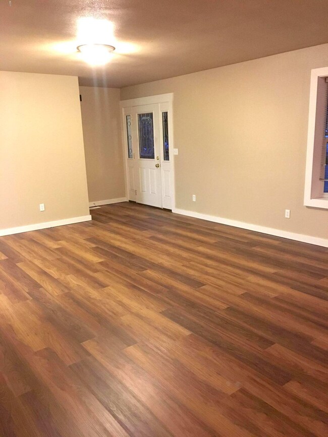 Living Room/Front Door