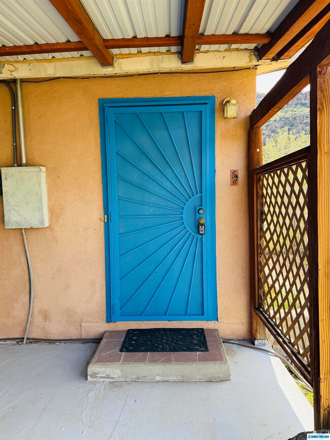 421 E Elm St, Bayard, NM 88023 - photo 3