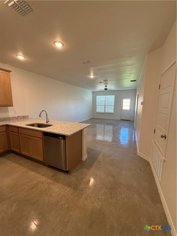 9200 Prickly Ash Dr unit B, Killeen, TX 76542 - photo 5