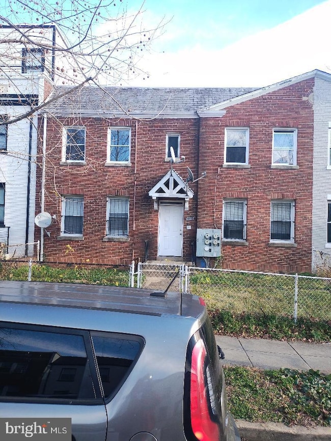 1409 Staples St NE, Washington, DC 20002 - photo 2