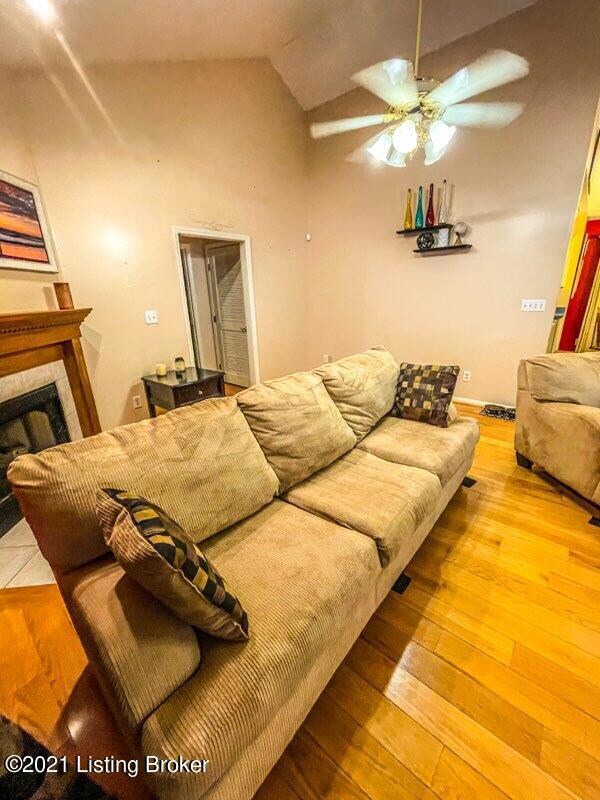 293 Matthew Bleemel Dr, Mount Washington, KY 40047 - photo 6