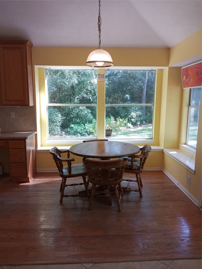 Kitchen breakfast room