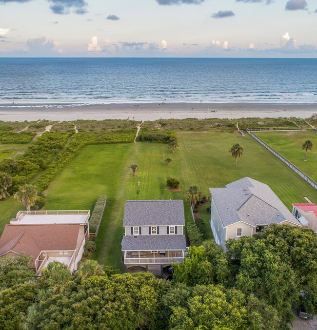 2616 Palm Blvd 2