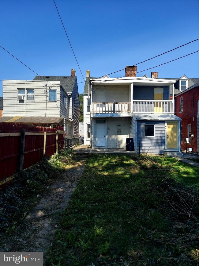 646 Salem Ave, York, PA 17401 - photo 2