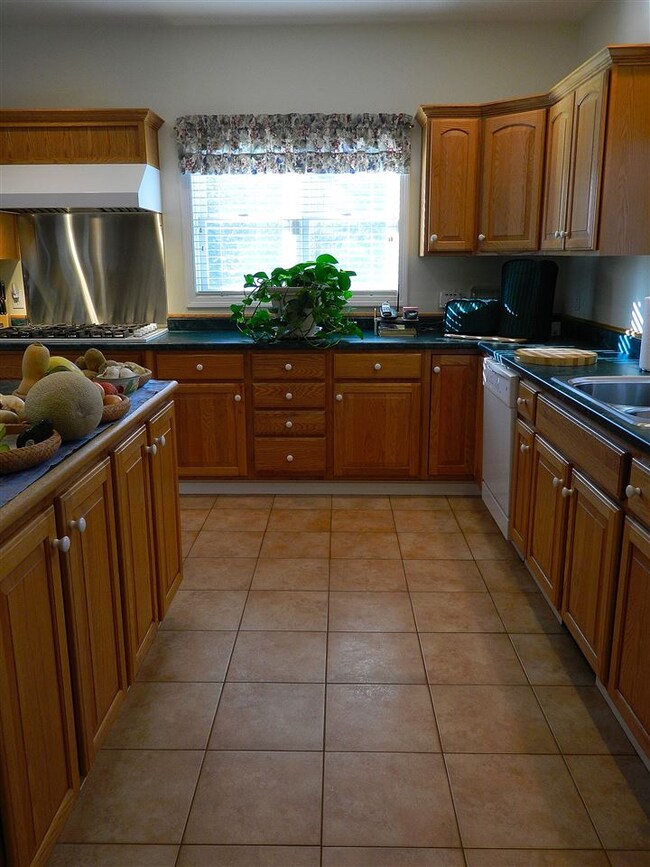 Open concept to dining