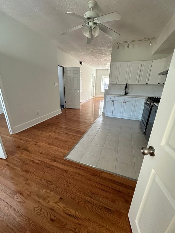 136 W 7th St unit 3, Boston, MA 02127 - photo 7