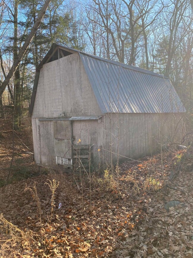 1023 Acworth Rd, Charlestown, NH 03603 - photo 6