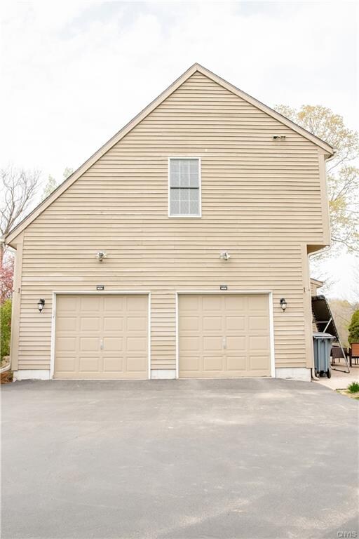 8013 Blarney Stone Way, Manlius, NY 13104 - photo 3