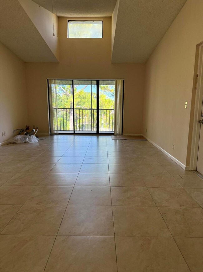 703 Sunny Pine Way unit B3, Greenacres, FL 33415 - photo 2