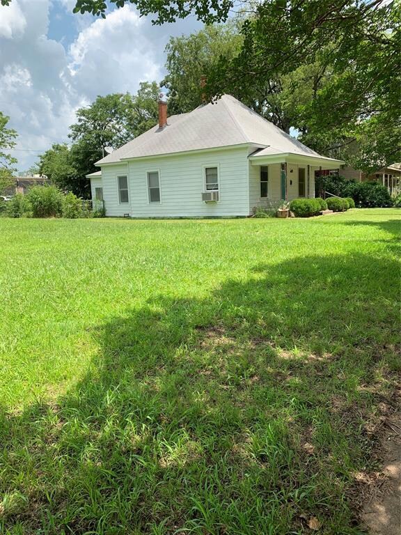 919 W Chestnut St, Denison, TX 75020 - photo 3