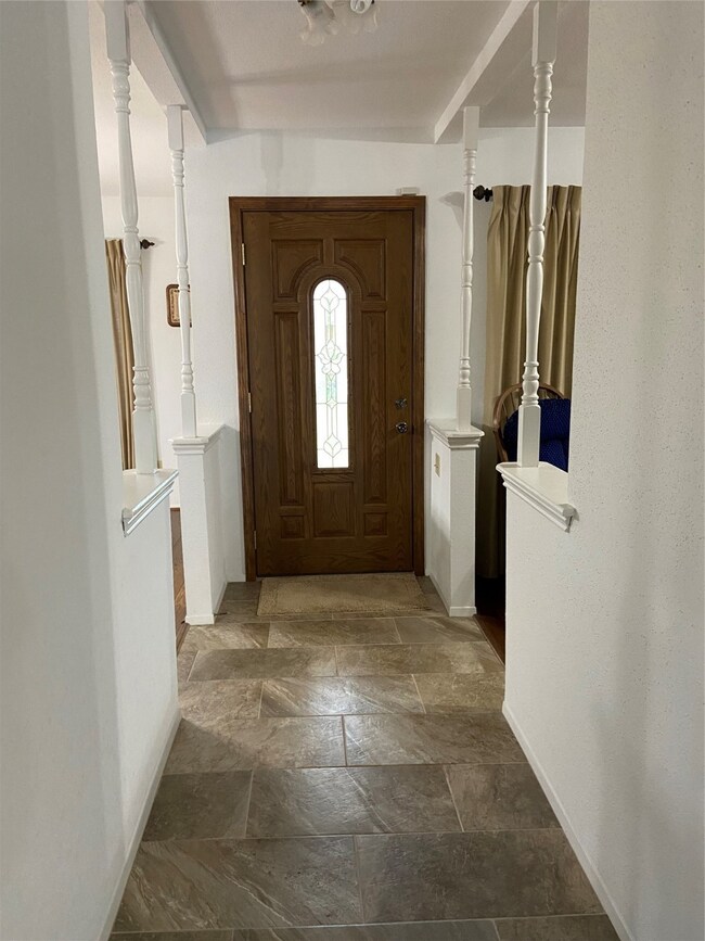 164 Trinity St, Bay City, TX 77414 - photo 2