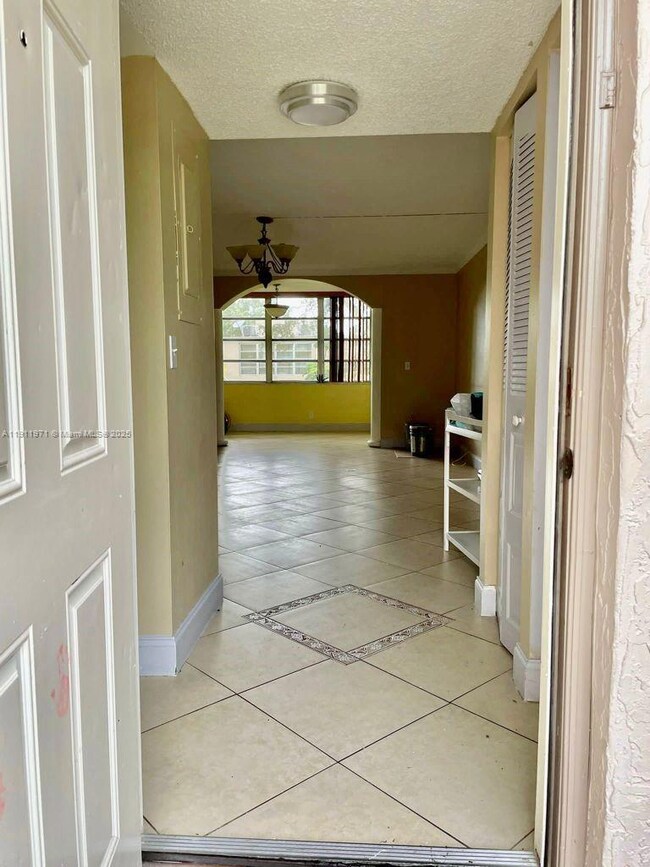 1040 NW 80th Ave unit 2058, Margate, FL 33063 - photo 4