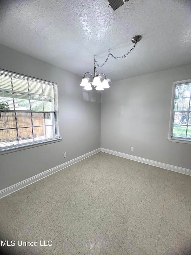 7005 Knollwood 4
