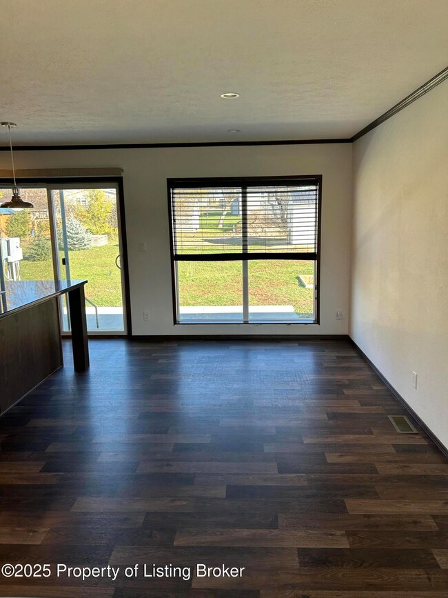 53 Central Ave N, Dunn Center, ND 58626 - photo 6