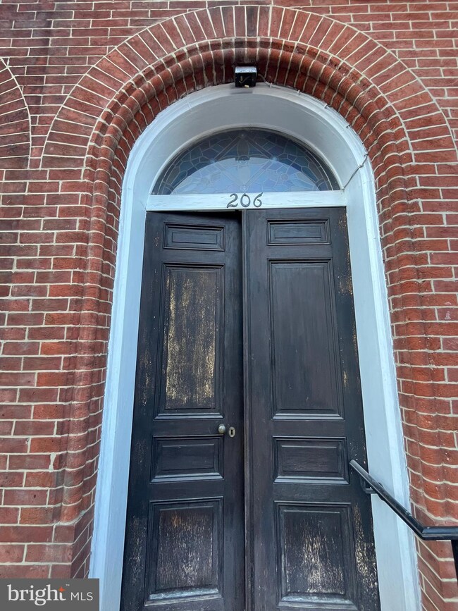 206 E Biddle St, Baltimore, MD 21202 - photo 3