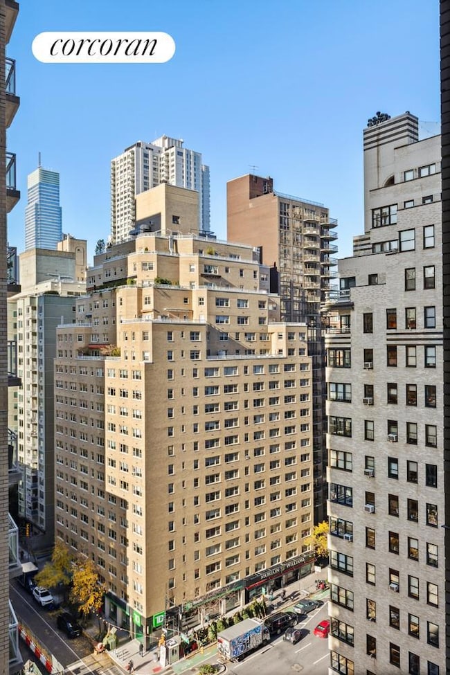 Plaza 400 unit 17F, New York, NY 10022 - photo 3