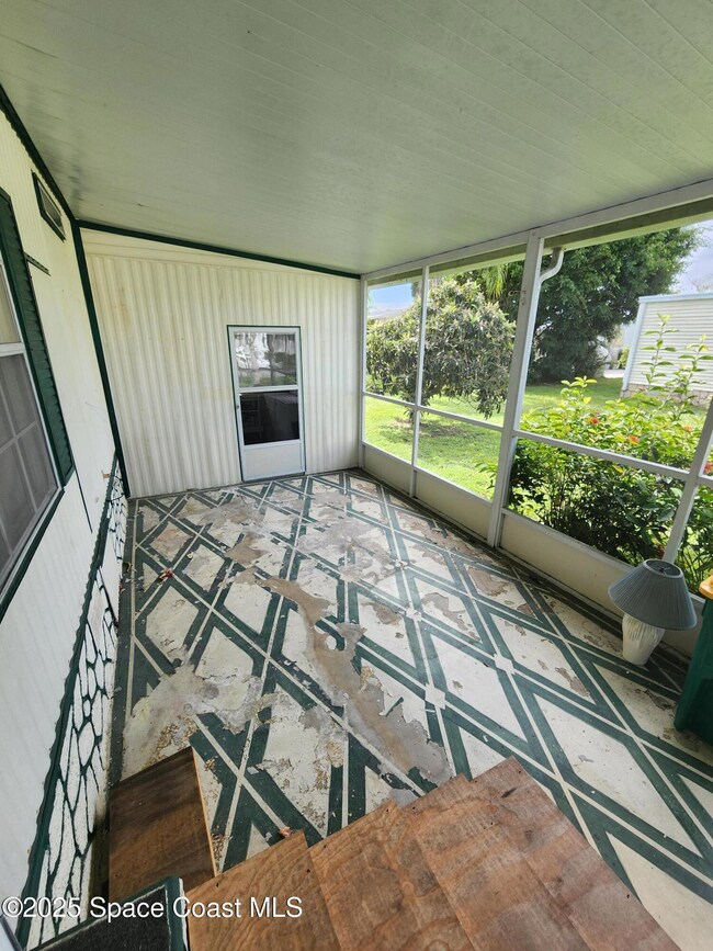 1439 Barefoot Cir, Sebastian, FL 32976 - photo 4