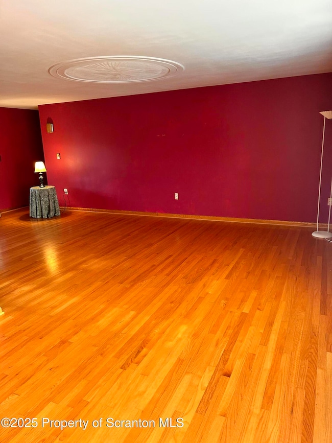 417 Riley St, Old Forge, PA 18518 - photo 6