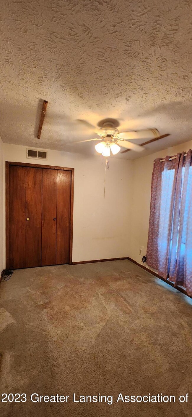 3241 Stabler St, Lansing, MI 48910 - photo 7