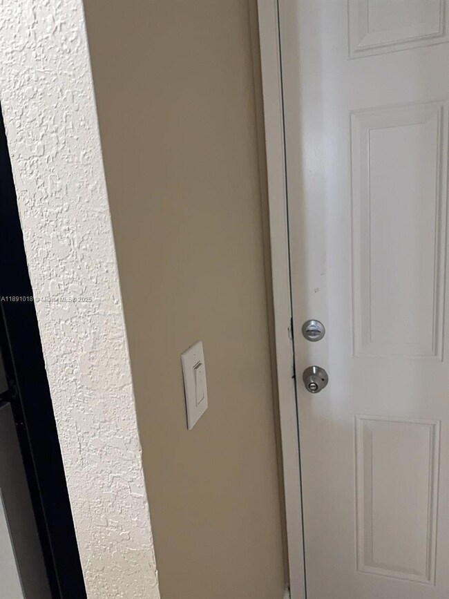 1661 Balfour Point Dr unit C, West Palm Beach, FL 33411 - photo 2