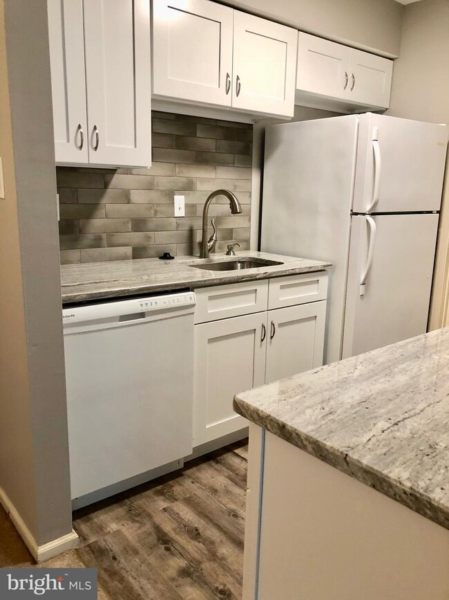 22 Buena Ct, Blackwood, NJ 08012 - photo 7