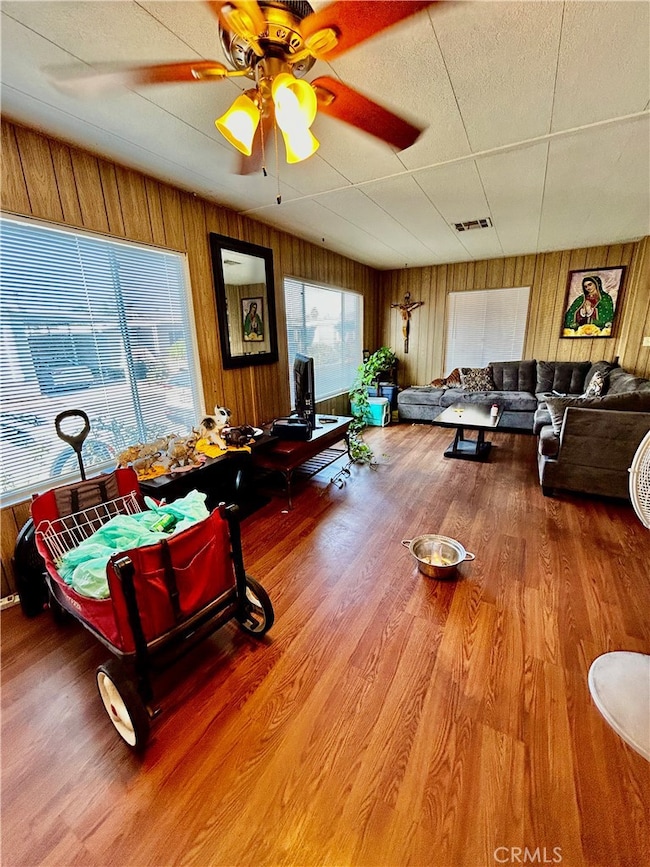 2205 W Acacia Ave unit 38, Hemet, CA 92545 - photo 5