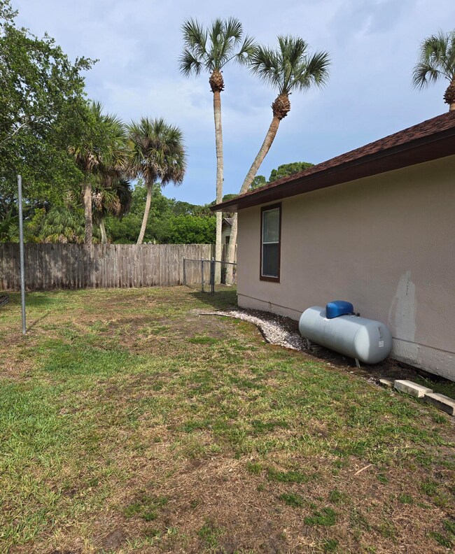 6725 Caliph Ave, Cocoa, FL 32927 - photo 6