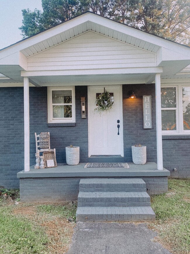 237 Hendrixson Dr, Manchester, TN 37355 - photo 2