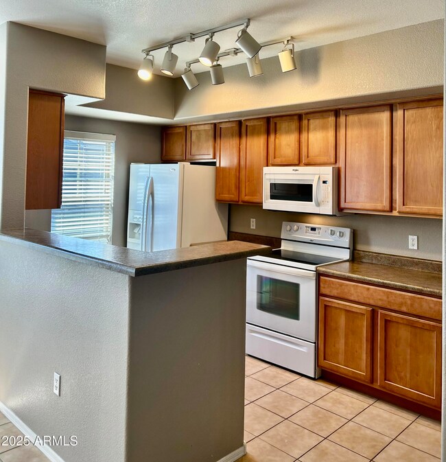 2402 E 5th St unit 1555, Tempe, AZ 85288 - photo 4