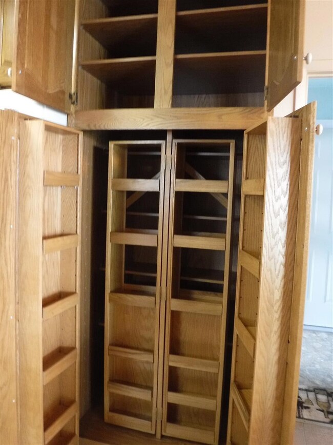 2702 Pontiac Dr, Alamogordo, NM 88310 - photo 4